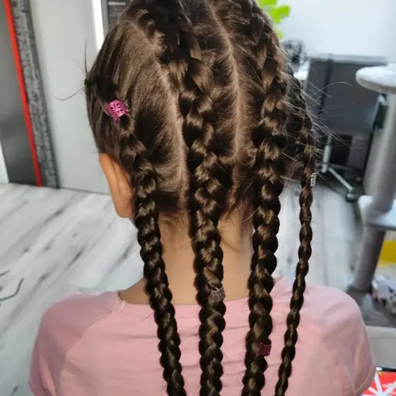 Realizacja fryzury Crazy Look