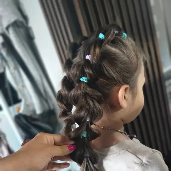 Realizacja fryzury Crazy Look