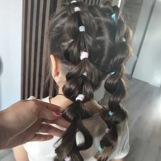 Realizacja fryzury Crazy Look